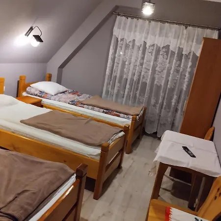 Проживание в семье Bukhouse